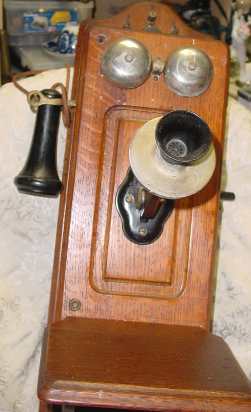 KELLOGG WALL OAK 1902 patd 25" CRANK PHONE